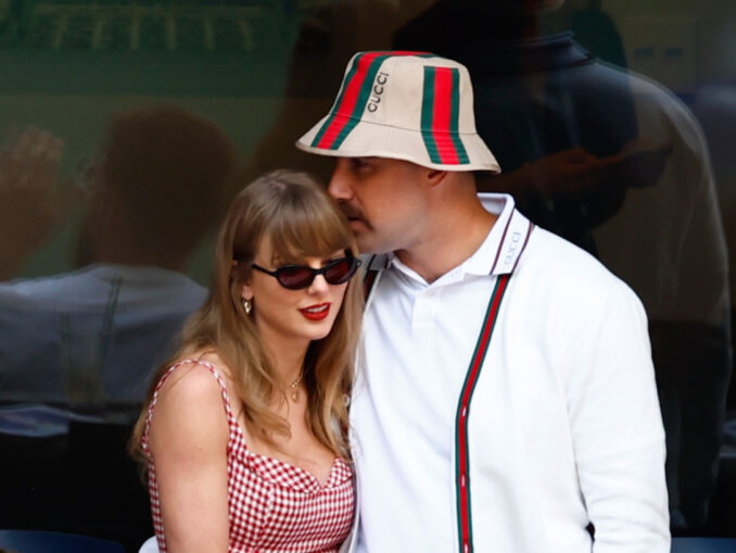 TAYLOR SWIFT