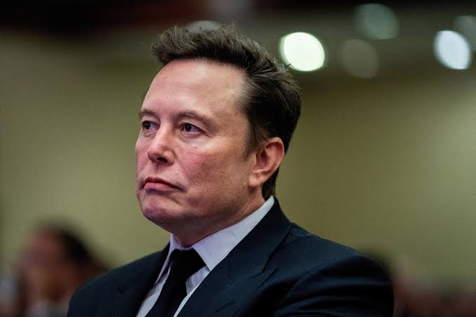 “The Secret Elon Musk Almost Took: Why He Considered Vanishing from the Spotlight”